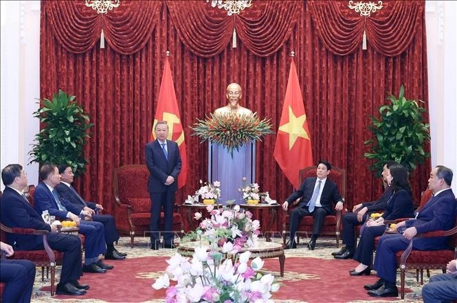 Tổng Bí thư Tô Lâm và Chủ tịch nước Lương Cường tại Trụ sở làm việc Cơ quan Chủ tịch nước - Ảnh: TTXVN Tổng Bí thư Tô Lâm và Chủ tịch nước Lương Cường tại Trụ sở làm việc Cơ quan Chủ tịch nước - Ảnh: TTXVN