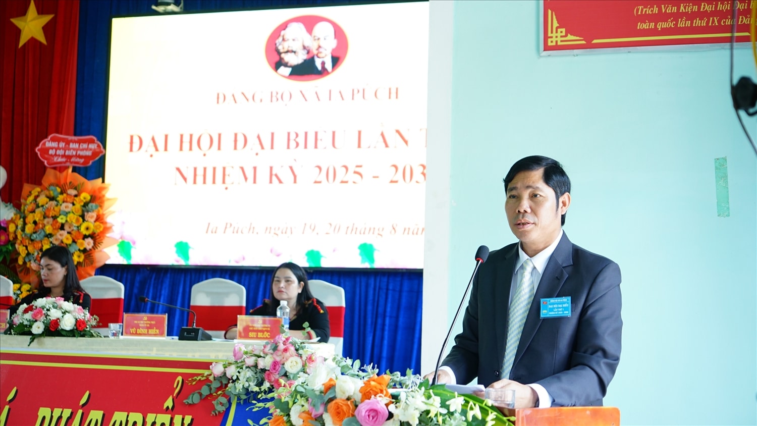 Ông Trần Minh Sơn, Phó Chủ tịch Thường trực UBMTTQ Việt Nam tỉnh Gia Lai phát biểu chỉ đạo Đại hội Ông Trần Minh Sơn, Phó Chủ tịch Thường trực UBMTTQ Việt Nam tỉnh Gia Lai phát biểu chỉ đạo Đại hội