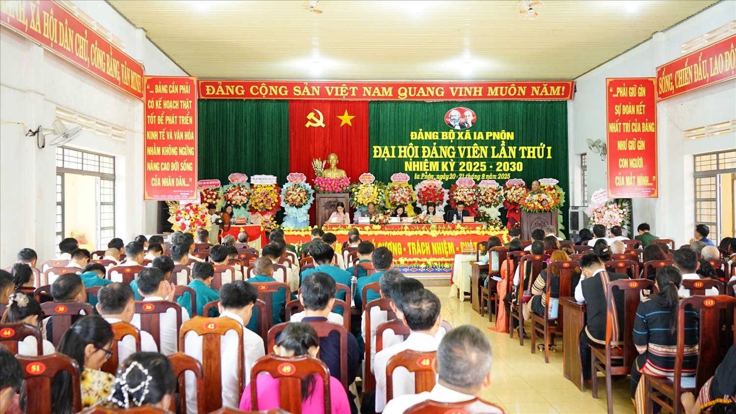 Quang cảnh Đại hội