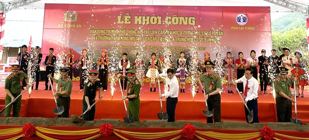 Các công trình trường học sau khi hoàn thành đưa vào xử dụng sẽ góp phần nâng cao chất lượng giáo dục các xã địa bàn biên giới (ảnh Trọng Bảo) Các công trình trường học sau khi hoàn thành đưa vào xử dụng sẽ góp phần nâng cao chất lượng giáo dục các xã địa bàn biên giới (ảnh Trọng Bảo)