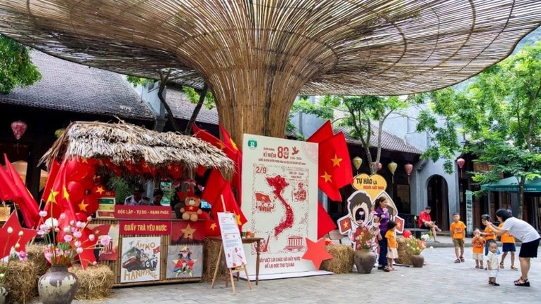 Các khu, điểm du lịch trên địa bàn tỉnh Ninh Bình đã chủ động xây dựng kế hoạch, chuẩn bị tốt về cơ sở vật chất, nhân lực và dịch vụ, sẵn sàng đón khách trong dịp lễ Quốc khánh 2/9. ảnh CTV
