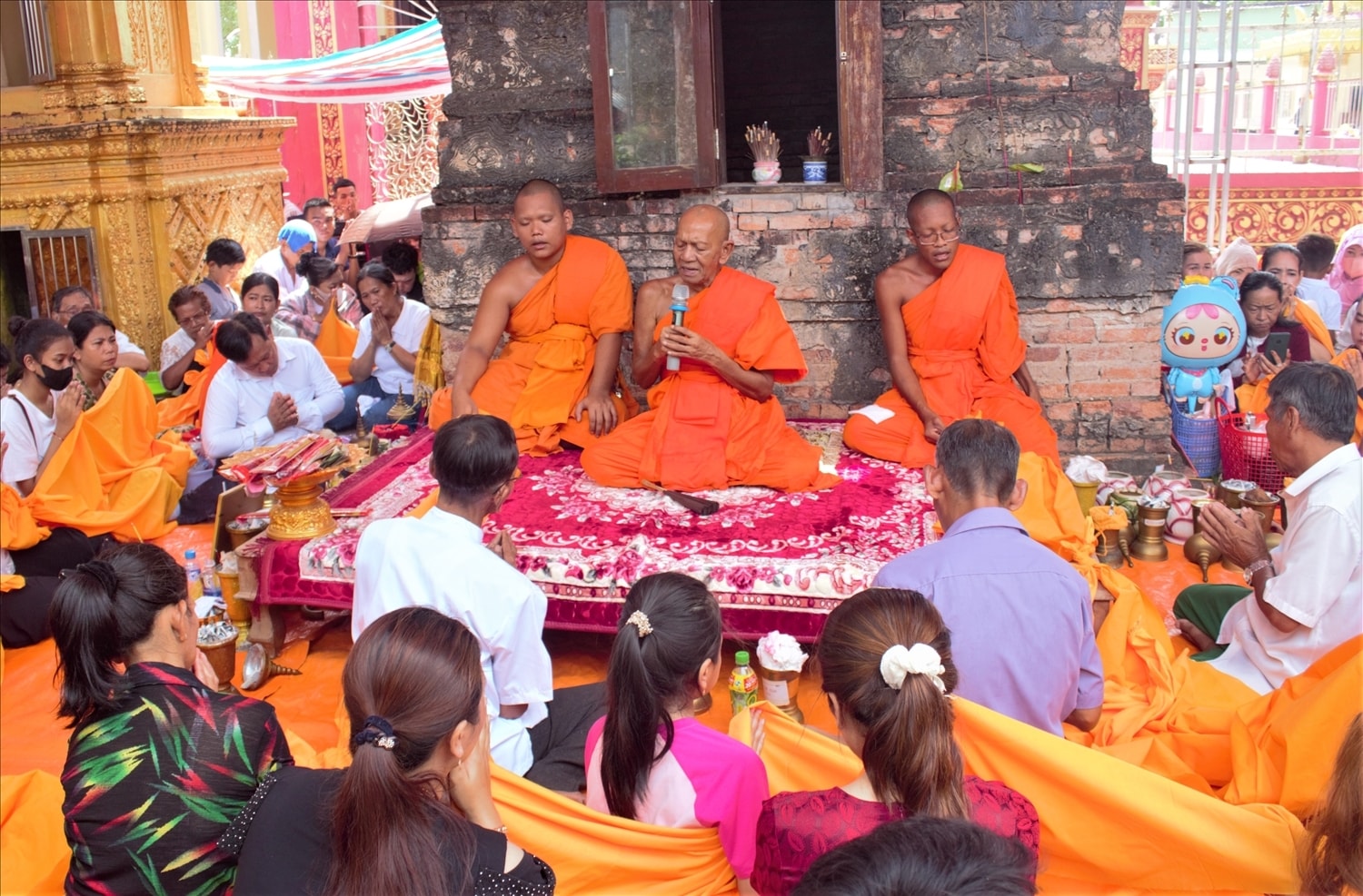 Đồng bào Khmer luôn được sự quan tâm của Đảng và Nhà Nước, tạo điều kiện thuận lợi trong hoạt động tôn giáo tín ngưỡng.