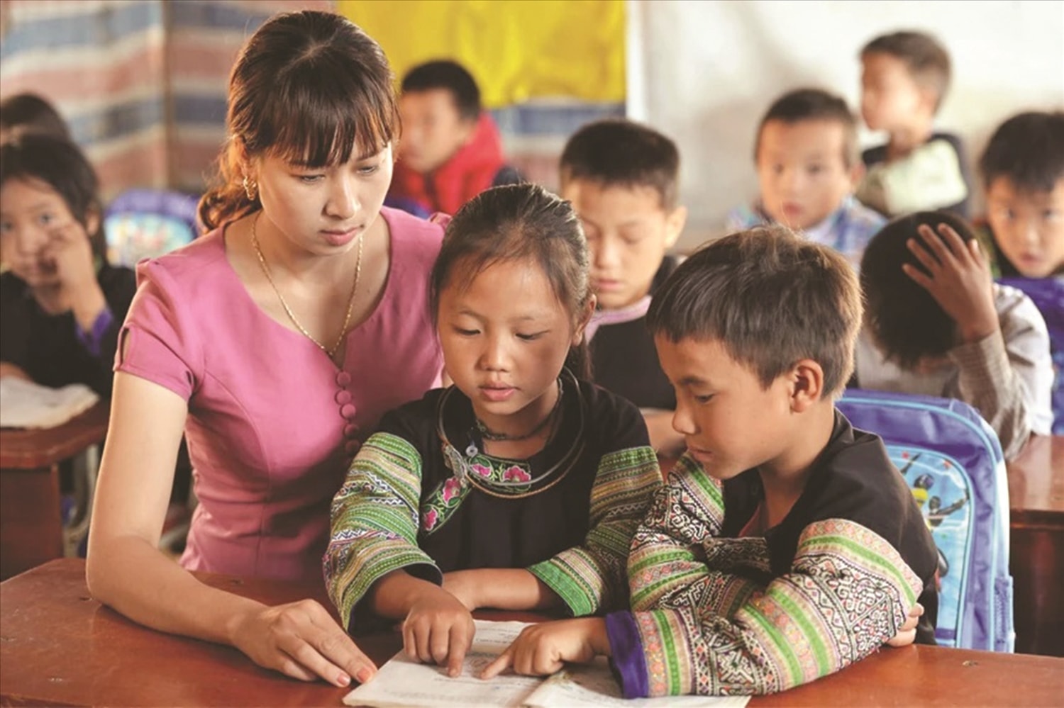 Giáo dục là lĩnh vực luôn được Đảng và Nhà nước đặt ở vị trí trung tâm, không chỉ như một chính sách ưu tiên mà còn là quyền phổ quát của mọi công dân