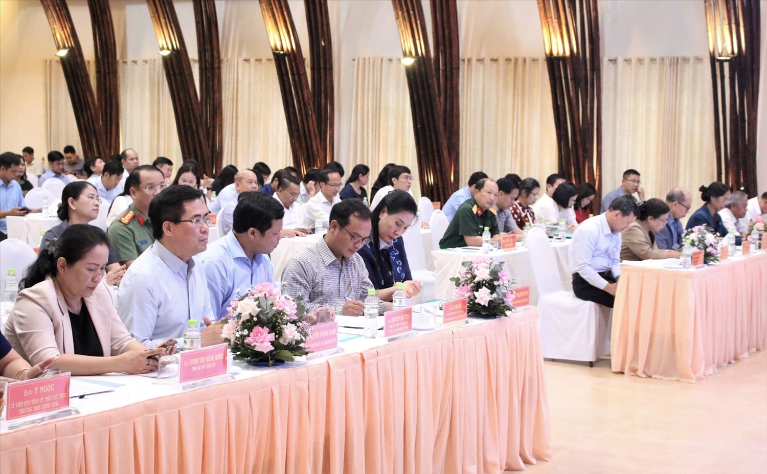 Các đại biểu tham dự Hội nghị. (Ảnh: Ngọc Chí)
