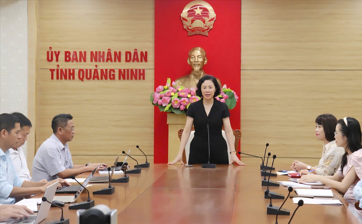 Sở Nội vụ đã có buổi làm việc với 5 xã Kỳ Thượng, Vĩnh Thực, Thống Nhất, Hải Sơn, Lương Minh về việc ký kết hợp đồng lao động với tân cử nhân khoa Sư phạm
