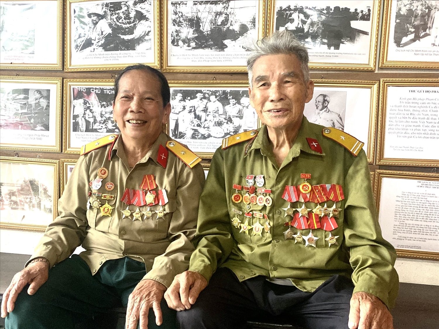 Vợ chồng cựu binh Võ Như Thông và Huỳnh Thị Thuyền. (Ảnh Huy Trường).