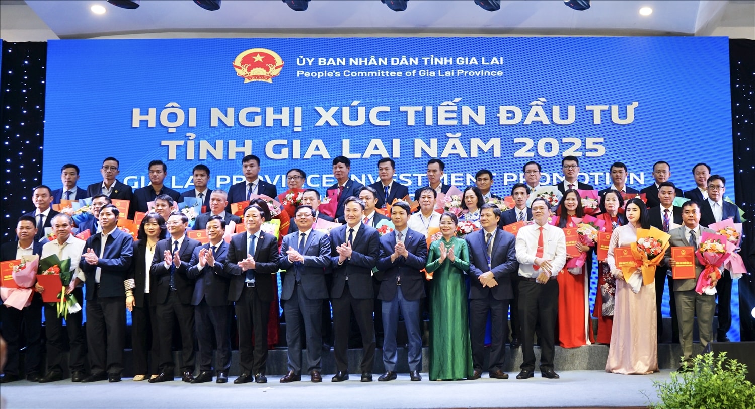 Lãnh đạo tỉnh trao Bản ghi nhớ đầu tư cho 42 dự án với tổng vốn gần 3,6 tỷ đồng tại Gia Lai