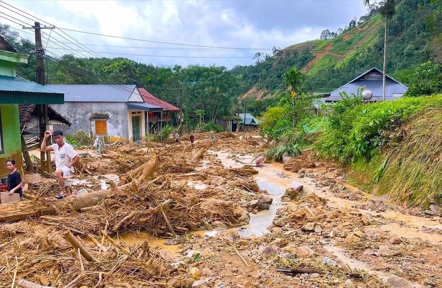 Thanh Hóa công bố tình huống khẩn cấp thiên tai tại 2 xã Yên Nhân, Bát Mọt.(ảnh PV) Thanh Hóa công bố tình huống khẩn cấp thiên tai tại 2 xã Yên Nhân, Bát Mọt.(ảnh PV)