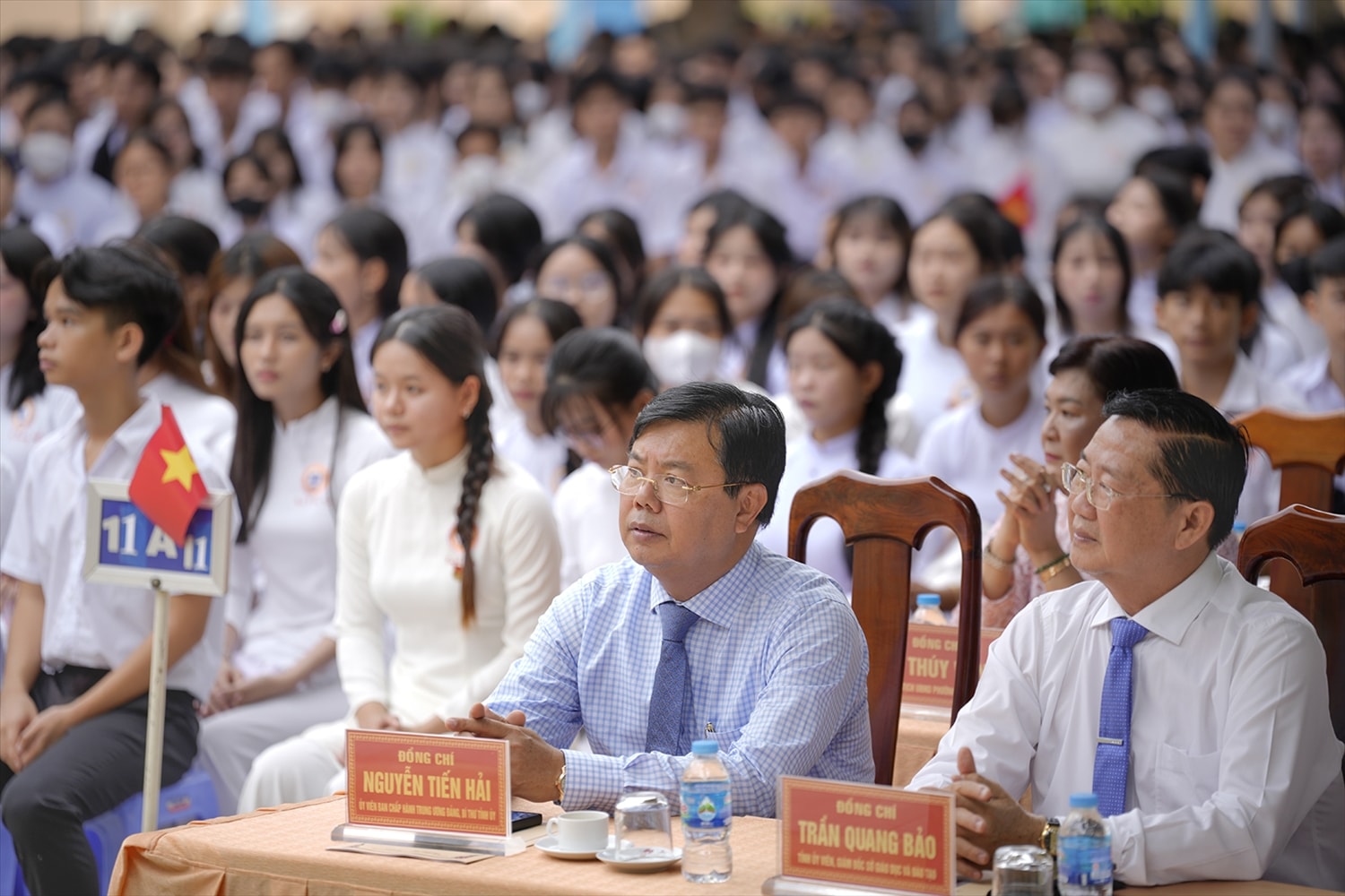 Ủy viên Ban Chấp hành Trung ương Đảng, Bí thư Tỉnh ủy An Giang Nguyễn Tiến Hải dự lễ khai giảng năm học 2025 - 2026 tại Trường THPT Tịnh Biên, phường Thới Sơn. (Ảnh: CTV)