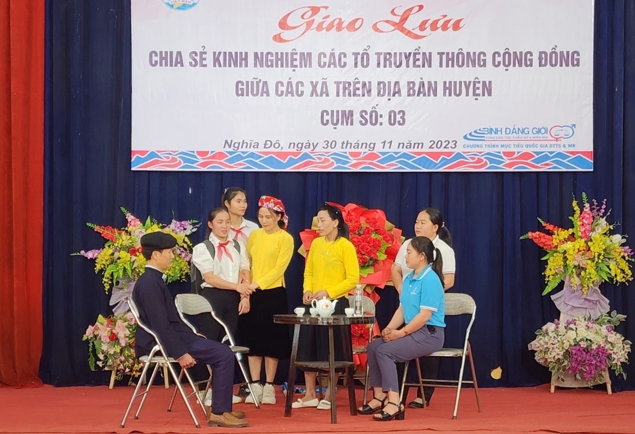 Các tổ TTCĐ đã và đang tích cực thực hiện các hoạt động tuyên truyền, vận động người dân tại cộng đồng thay đổi nếp nghĩ, cách làm, góp phần xóa bỏ các định kiến và khuôn mẫu giới
