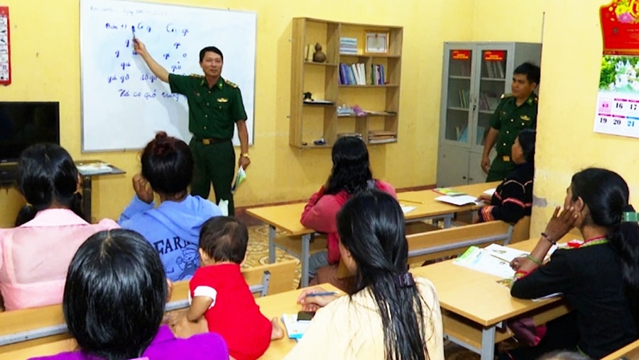 Tỉnh Gia Lai xem công tác phổ cập giáo dục, xóa mù chữ là nhiệm vụ quan trọng cần thực hiện thường xuyên, liên tục không thể lơ là. (Ảnh minh họa)