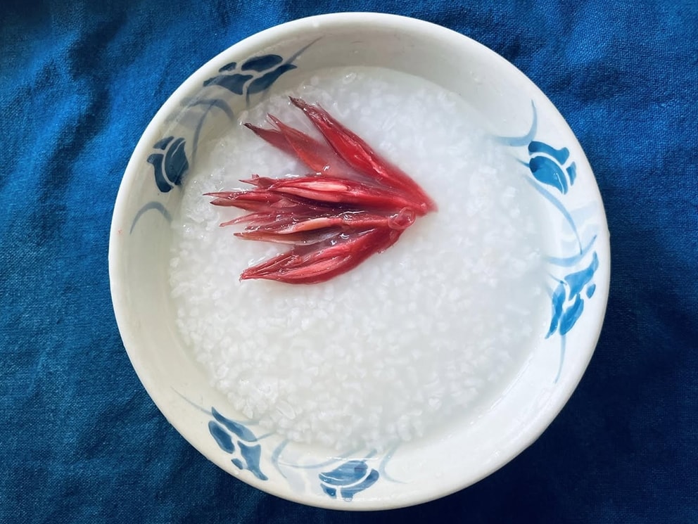 Chí cống muối chua ăn cùng cháo trắng