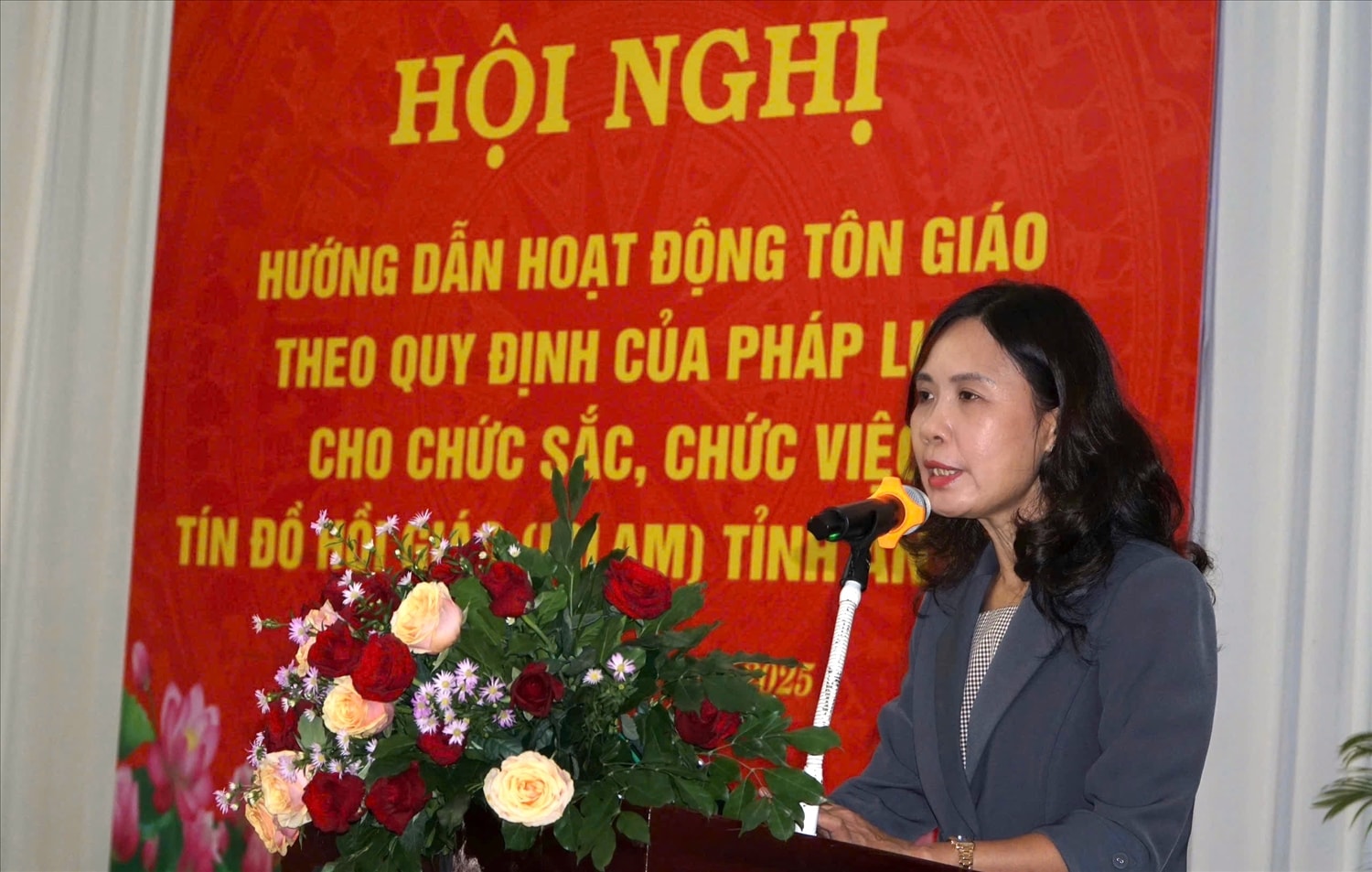 Bà Trần Thị Minh Nga, phát biểu khai mạc hội nghị tại tỉnh An Giang