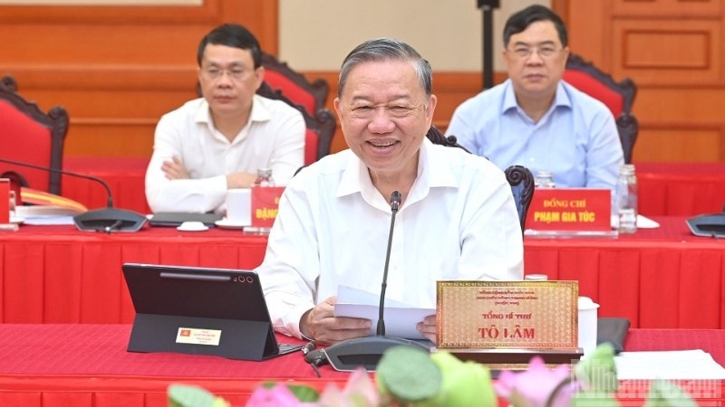 Tổng Bí thư Tô Lâm phát biểu chỉ đạo tại cuộc làm việc với Ban Thường vụ Đảng ủy Quốc hội. (Ảnh: ĐĂNG KHOA) Tổng Bí thư Tô Lâm phát biểu chỉ đạo tại cuộc làm việc với Ban Thường vụ Đảng ủy Quốc hội. (Ảnh: ĐĂNG KHOA)