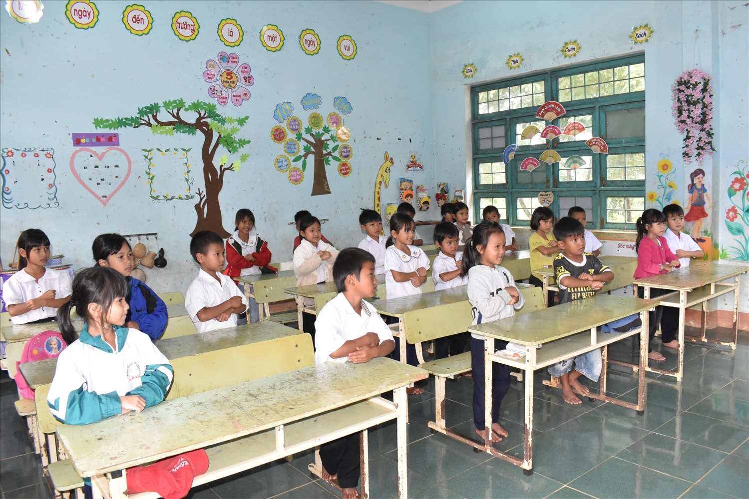 Lớp học lớp 1 điểm Trường số 2, thôn Đăk Rao Lớn, xã Đăk Tô. Lớp học lớp 1 điểm Trường số 2, thôn Đăk Rao Lớn, xã Đăk Tô.