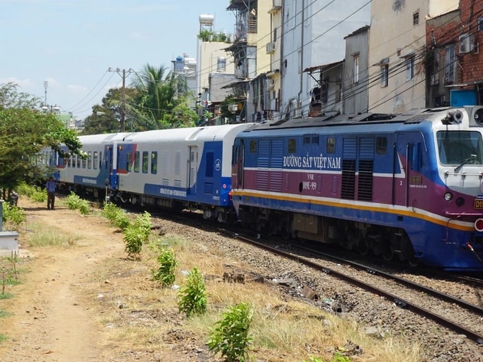 Hành khách có thể mua vé tàu tết Bính Ngọ từ 8 giờ ngày 20-9 này