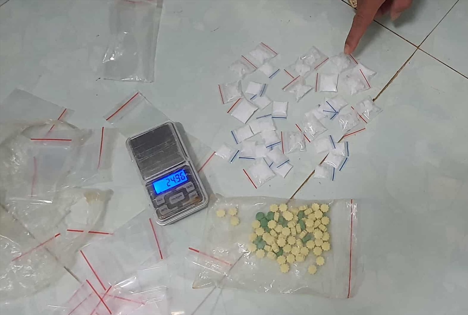 Tang vật thu giữ từ vụ án (Ảnh: CTV)