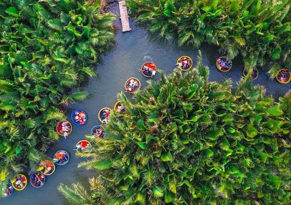 Mới đây, tạp chí Forbes (Mỹ) đã công bố danh sách 50 ngôi làng đẹp nhất thế giới năm 2025, trong đó Cẩm Thanh (phường Hội An Đông, TP Đà Nẵng) là đại diện duy nhất của Việt Nam góp mặt, xếp ở vị trí thứ 20.