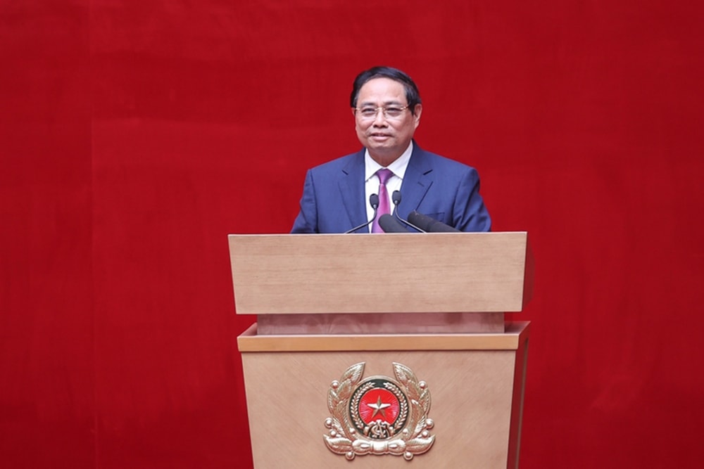 Thủ tướng Phạm Minh Chính nêu rõ, Đảng, Nhà nước ta nhận thức rất sớm và đã ban hành nhiều nghị quyết, chiến lược, pháp luật về phòng ngừa, ứng phó với các đe dọa an ninh phi truyền thống - Ảnh: VGP/Nhật Bắc