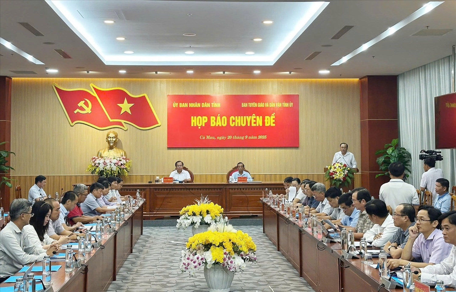 Quang cảnh buổi họp báo