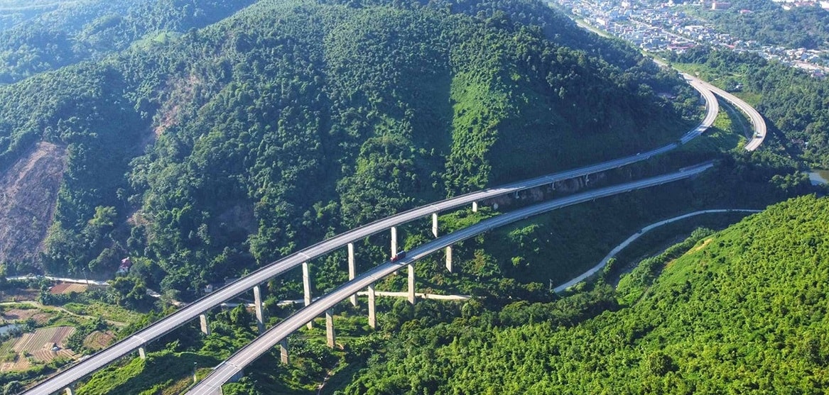Cao tốc Nội Bài - Lào Cai là bước đột phá của ngành giao thông vận tải (ảnh Trọng Bảo)