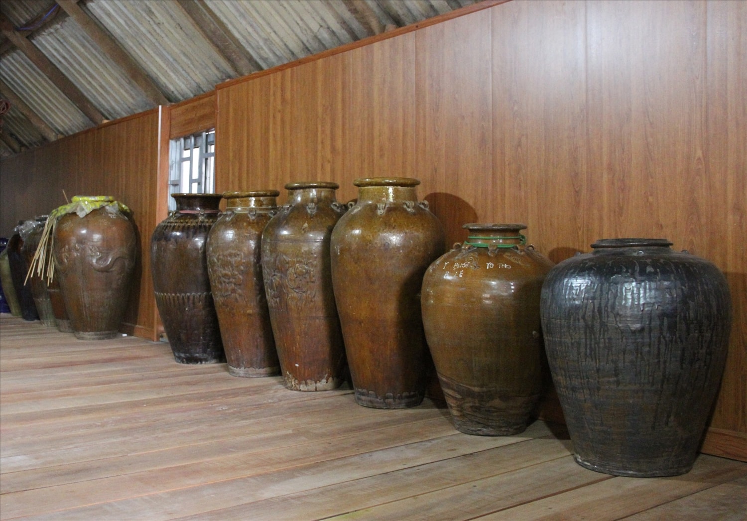Chóe thường sử dụng trong các lễ cúng (Ảnh: Lê Hường)