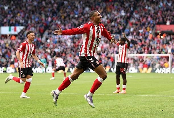 Isidor mang lại bàn gỡ hòa cho Sunderland tại vòng 5 Ngoại hạng Anh (Ảnh IT)