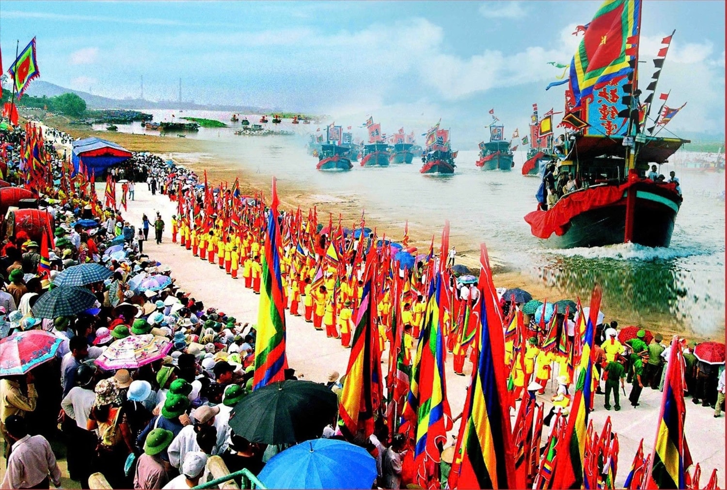 Hội quân trên sông Lục Đầu là một trong những điểm nhấn của Lễ hội mùa thu Côn Sơn – Kiếp Bạc
