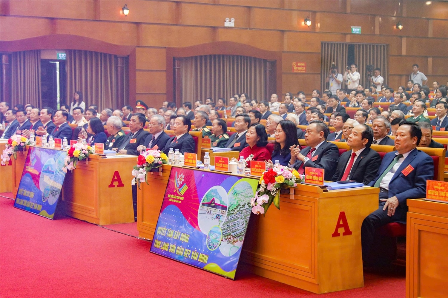 Các đại biểu tham dự Đại hội