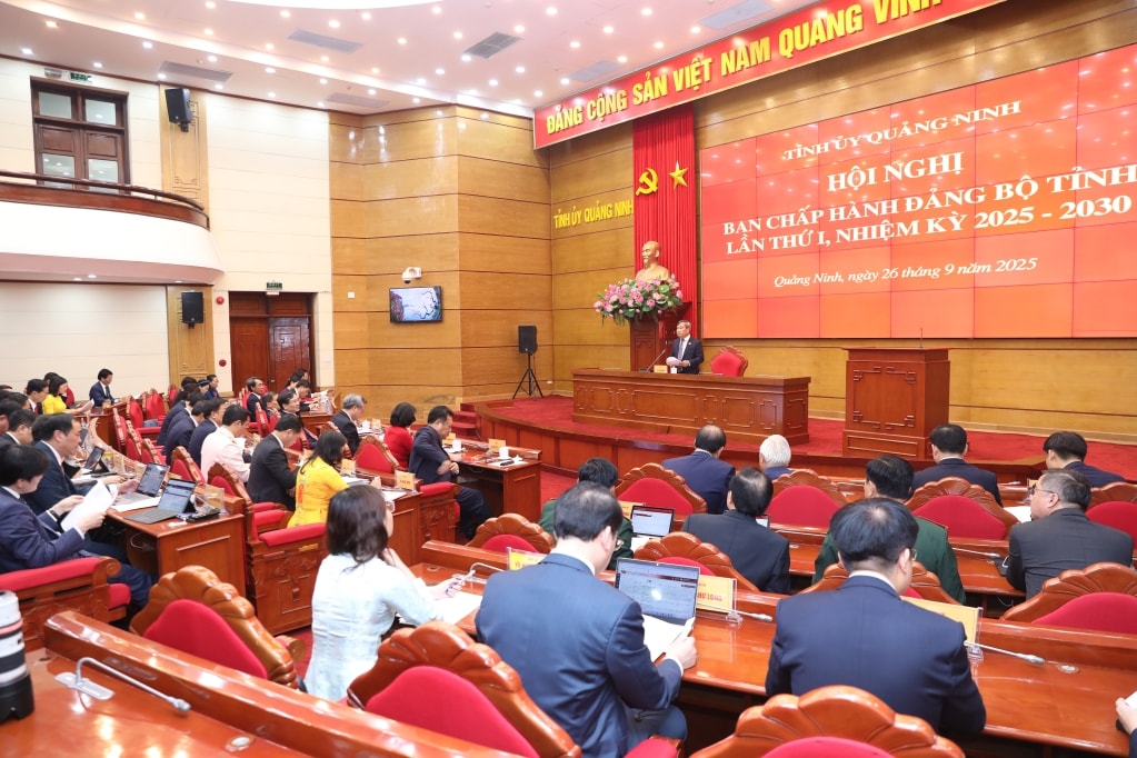 Ban Chấp hành Đảng bộ tỉnh Quảng Ninh khóa XVI, nhiệm kỳ 2025 - 2030 đã tiến hành Hội nghị lần thứ nhất. Ảnh: QMG