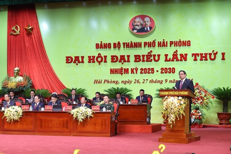Thủ tướng đề nghị xác định rõ mục tiêu Hải Phòng phải đóng góp nhiều hơn nữa, xứng đáng hơn nữa để cùng cả nước thực hiện thành công 2 mục tiêu chiến lược 100 năm, đưa đất nước vững bước tiến vào kỷ nguyên vươn minh phát triển giàu mạnh, văn minh, phồn vinh, hạnh phúc - Ảnh: VGP/Nhật Bắc Thủ tướng đề nghị xác định rõ mục tiêu Hải Phòng phải đóng góp nhiều hơn nữa, xứng đáng hơn nữa để cùng cả nước thực hiện thành công 2 mục tiêu chiến lược 100 năm, đưa đất nước vững bước tiến vào kỷ nguyên vươn minh phát triển giàu mạnh, văn minh, phồn vinh, hạnh phúc - Ảnh: VGP/Nhật Bắc