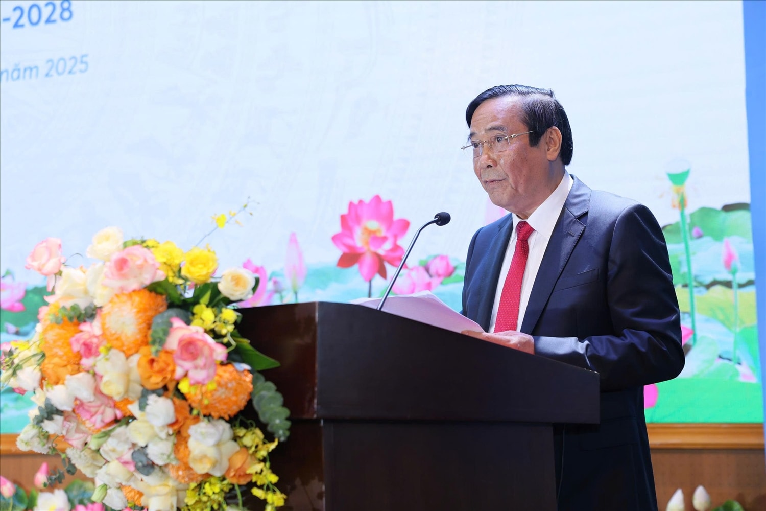 Ông Nguyễn Thanh Bình - Chủ tịch Hội NCT Việt Nam phát biểu khai mạc Ông Nguyễn Thanh Bình - Chủ tịch Hội NCT Việt Nam phát biểu khai mạc