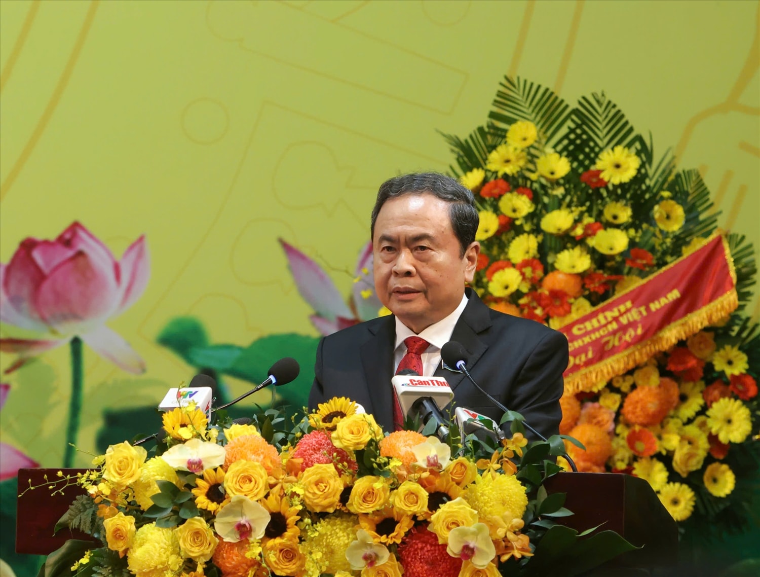 Chủ tịch Quốc hội Trần Thanh Mẫn nêu rõ Cần Thơ hội tụ nhiều lợi thế, tiềm năng nên yêu cầu đặt ra phải cao và toàn diện hơn