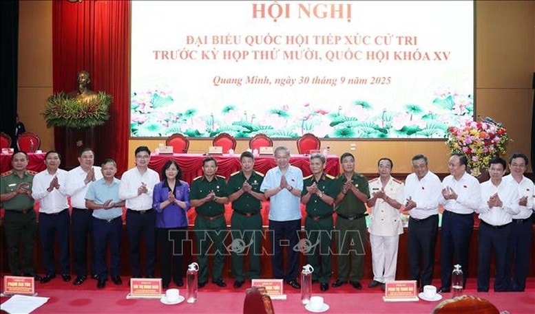 Tổng Bí thư Tô Lâm và các đại biểu - Ảnh: TTXVN