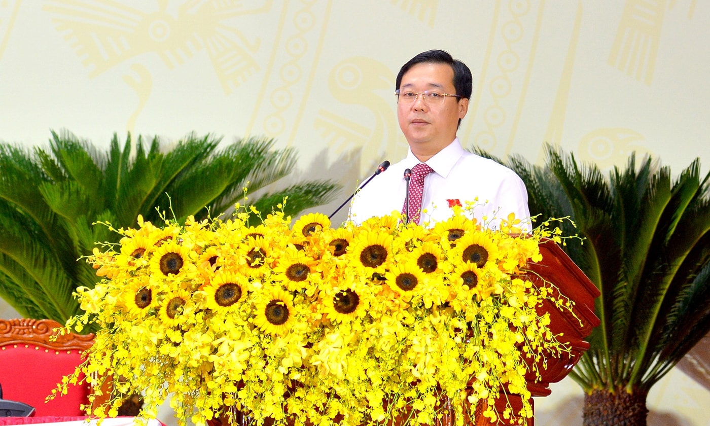  ông Lê Quốc Phong, Ủy viên Ban Chấp hành Trung ương Đảng, Bí thư Tỉnh ủy, Trưởng Đoàn đại biểu Quốc hội khoá XV, điều hành nội dung Đại hội.