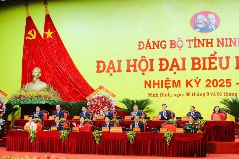Quang cảnh phiên khai mạc Đại hội đại biểu Đảng bộ tỉnh Ninh Bình lần thứ I, nhiệm kỳ 2025 - 2030.  ảnh CTV