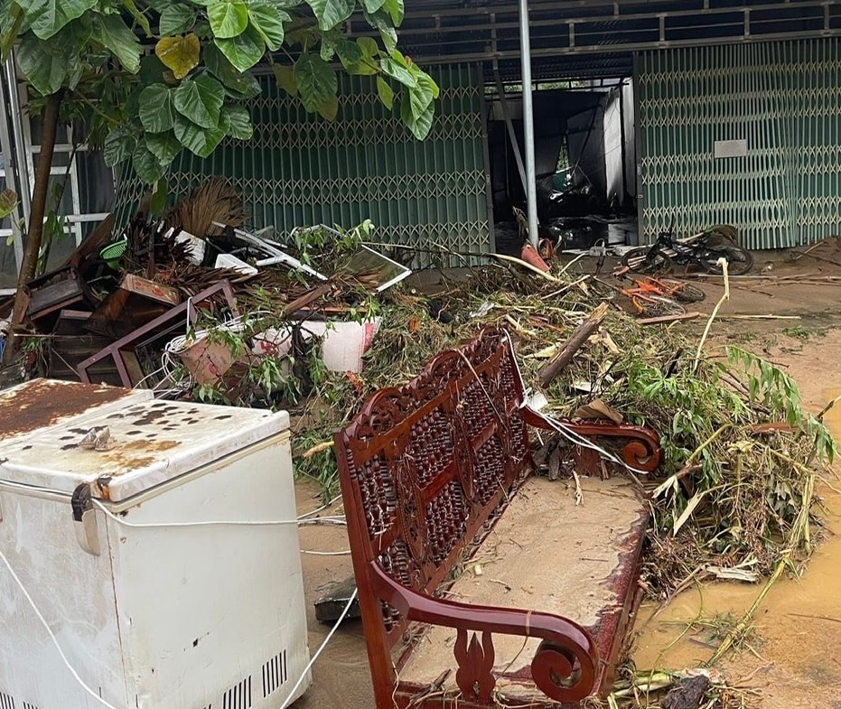 Mưa lũ gây thiệt hại lớn về tài sản của Nhà nước và Nhân dân (ảnh Trọng Bảo)