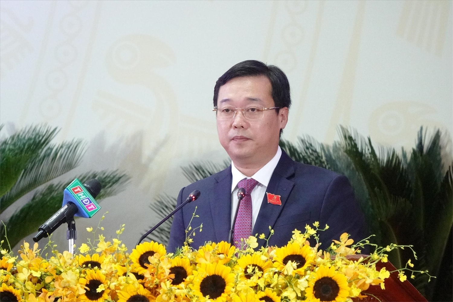 ông Lê Quốc Phong - Ủy viên Trung ương Đảng, Bí thư Tỉnh ủy Đồng Tháp nhiệm kỳ 2020 – 2025,phát biểu tại Đại hội.