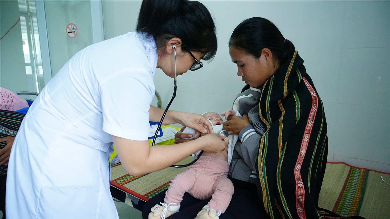 Tỷ lệ phụ nữ DTTS sinh con tại nhà tại phía Tây tỉnh Gia Lai còn cao