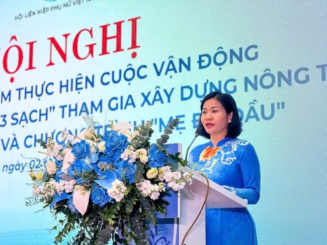 Ủy viên Trung ương Đảng, Phó Chủ tịch Ủy ban Trung ương Mặt trận Tổ quốc Việt Nam, Chủ tịch Hội LHPN Việt Nam Nguyễn Thị Tuyến phát biểu tại Hội nghị.