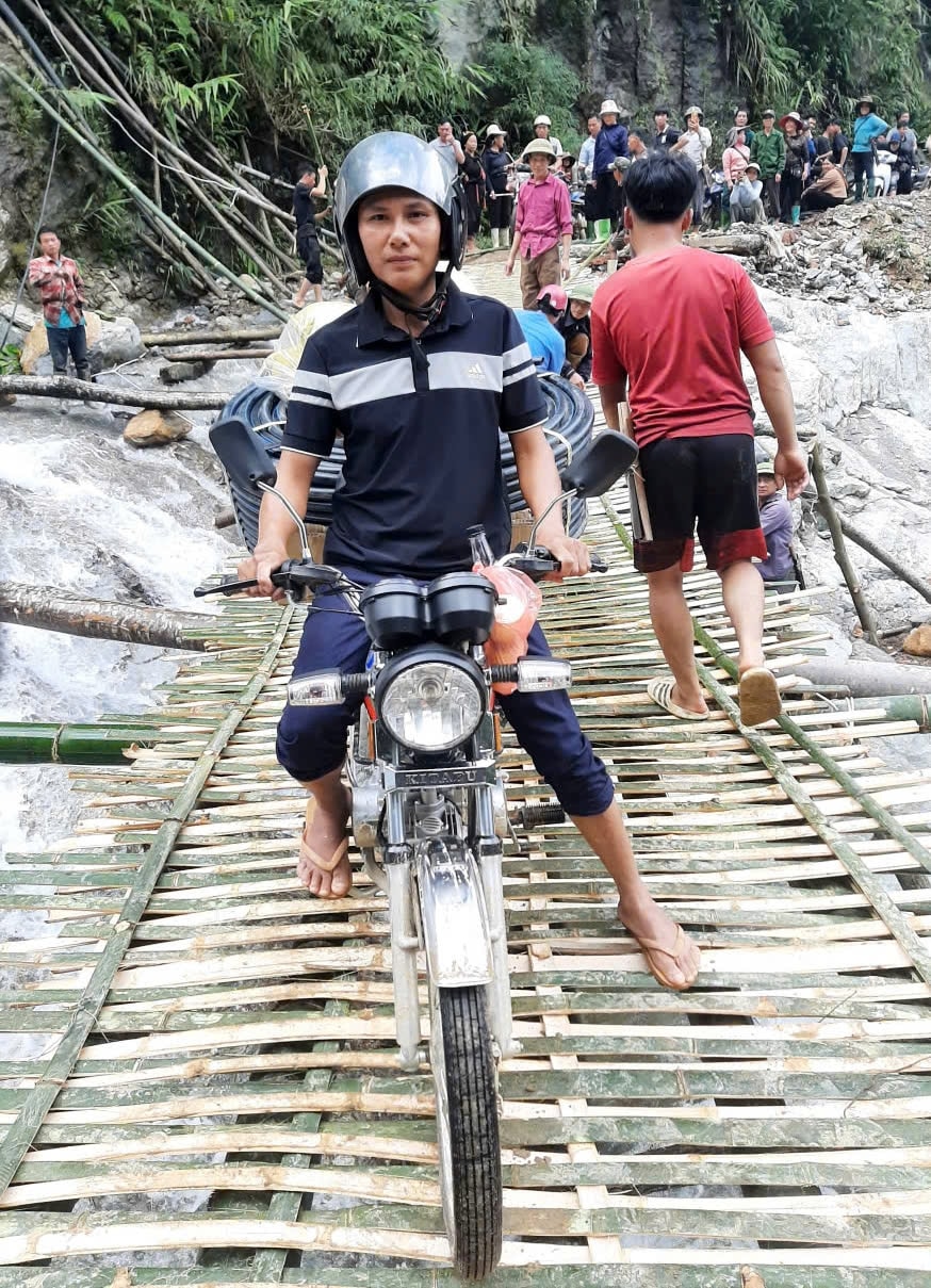 Người dân được phép di chuyển người và phương tiện qua cầu
