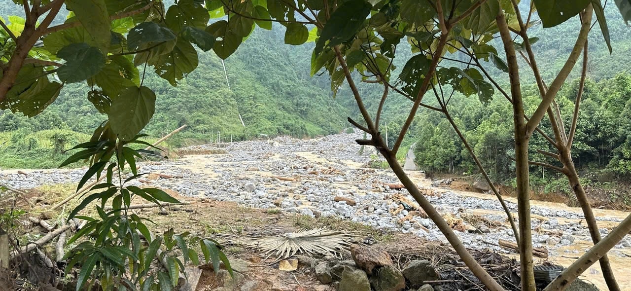 Nhà máy đã bị san bằng