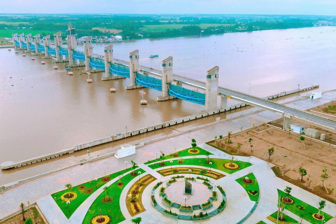Có hệ thống kết cấu hạ tầng kinh tế - xã hội phát triển đồng bộ, thích ứng với biến đổi khí hậu của tỉnh An Giang. (Ảnh: BTC)