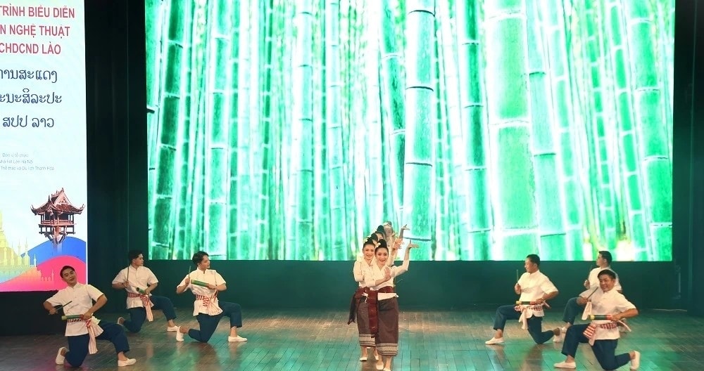 Tiết mục văn nghệ tại chương trình.