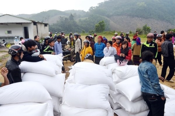  Một trong những nhiệm vụ cần triển khai trong những tháng cuối năm 2025 là thực hiện có hiệu quả và kịp thời các chính sách an sinh xã hội; trợ giúp đột xuất, bảo đảm người dân khi gặp rủi ro, thiên tai được hỗ trợ kịp thời (Ảnh MH).