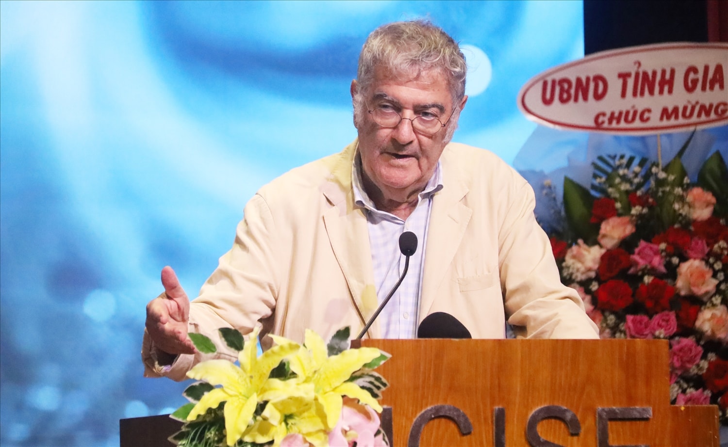 Giáo sư Serge Haroche, Đoạt giải Nobel Vật lý 2012 phát biểu tại Hội thảo