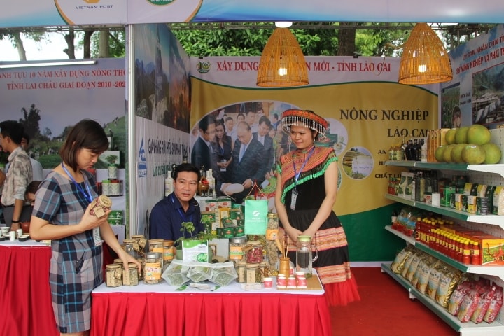 Phụ nữ DTTS đã chủ động phát triển kinh tế để thay đổi cuộc sống