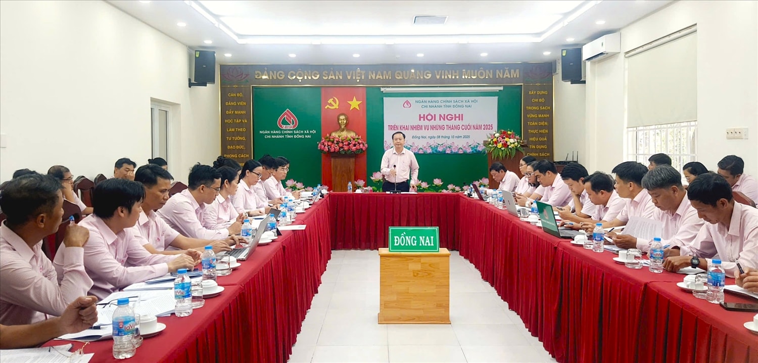 Quang cảnh Hội nghị triển khai nhiệm vụ những tháng cuối năm 2025 diễn ra vào chiều 08/10 Quang cảnh hội nghị triển khai nhiệm vụ những tháng cuối năm 2025 diễn ra vào chiều 08/10