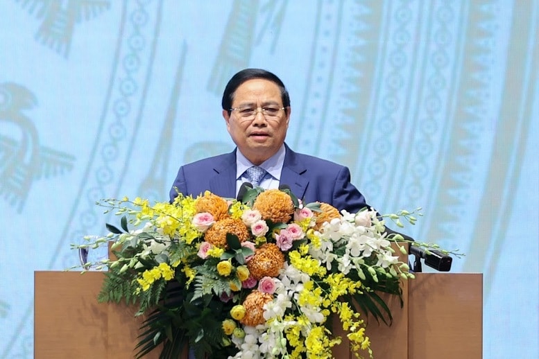 Thủ tướng đề nghị các đại biểu dự hội nghị chia sẻ tư duy, tầm nhìn hành động, với tinh thần doanh nhân là chiến sĩ, 
