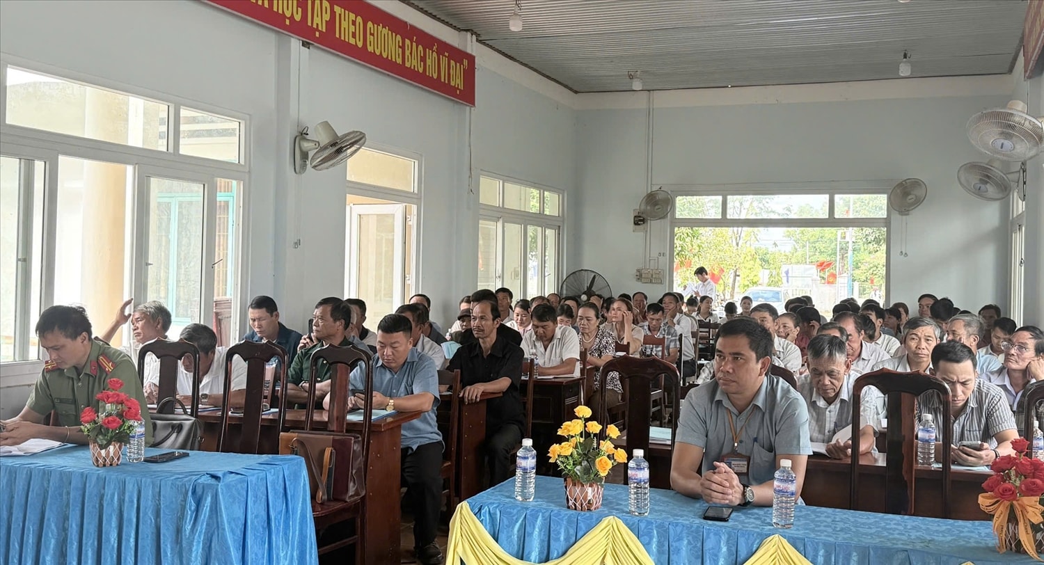 Học viên tham gia tập huấn công tác phổ biến, giáo dục pháp luật tại xã Ea Rốk (Ảnh: Lê Hường)